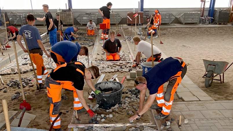 Teamarbeit wie auf der Baustelle